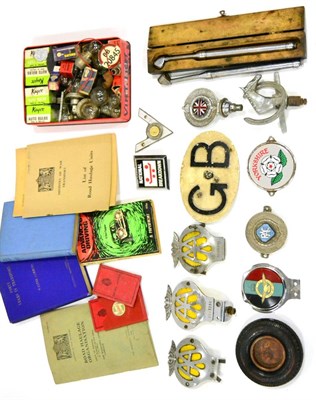 Lot 2006 - A Quantity of Vintage Automobilia, to include three chrome AA car badges, an ashtray as a car...