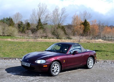 Lot 2045 - 2000 Mazda MX5 Icon Ltd Edition Registration Number: W257 ABA Vin Number: JMZNB18P600149680...