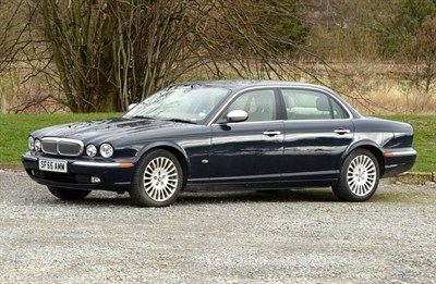 Lot 2170 - 2005 Daimler Super Eight V8 Supercharged   Registration Number: SF55 AMW Vin Number:...