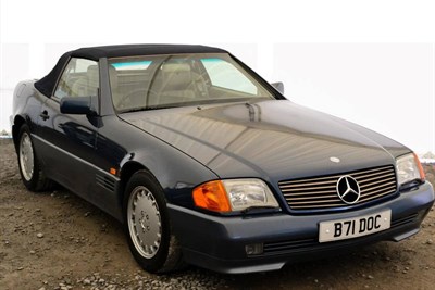 Lot 2166 - 1990 Mercedes 500SL Convertible Registration number B71 DOC Date of first registration...