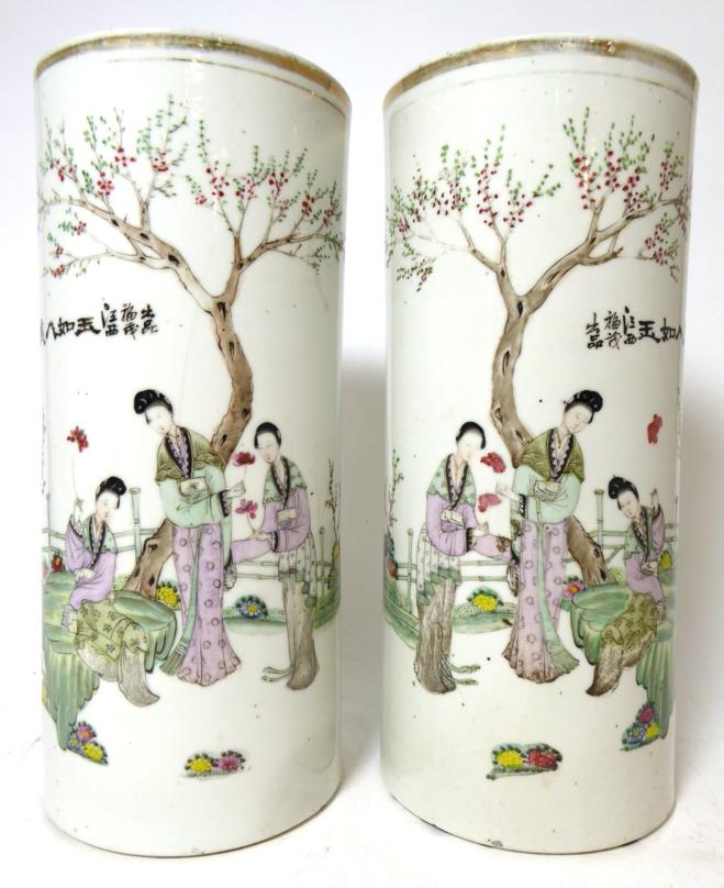 Lot 473 - A pair of early 20th century Chinese famille verte cylindrical vases