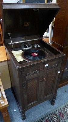Lot 1036 - A HMV gramophone model 163, with model 5A sound box