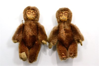 Lot 119 - Schuco a pair of articulated monkeys flock covered 3.25";, 8cm