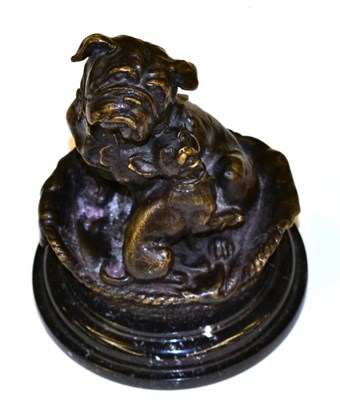 Lot 462 - A 20th century bronze of two dogs