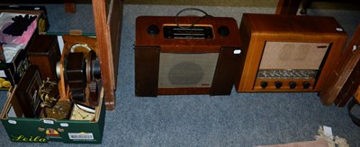 Lot 1042 - Eight mantel clocks and two radios