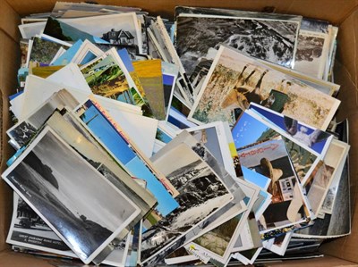 Lot 1069 - A box of approx 1000 postcards including photographic topographical examples