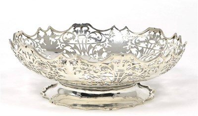 Lot 203 - A pierced silver bowl, Sheffield 1904, with shaped rim and foliate piercing, 19cm diameter, 9.7ozt