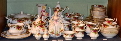 Lot 309 - A group of Royal Albert Old Country Roses dinner and tea ware together with three Royal Doulton old