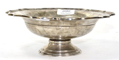 Lot 390 - A silver pedestal bowl, Chester 1919, 21cm diameter, 8.8ozt