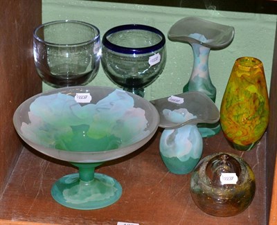 Lot 123 - A collection of seven pieces of Art Glass