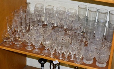 Lot 137 - A quantity of assorted table glassware