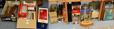 Lot 1031 - A quantity of toys and models including ships in bottles, cased and uncased ship models, boxed...