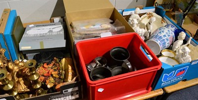 Lot 1108 - A quantity of assorted ceramics, brass and sundry