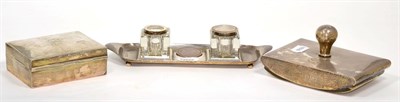 Lot 15 - An early 20th century silver desk stand, London, 1915, of tray form with twin glass inkwells...