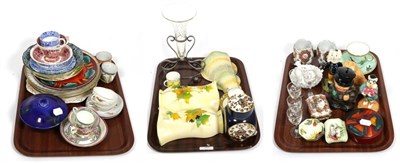 Lot 40 - Decorative ceramics, including Doulton and Beswick (three trays)