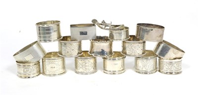 Lot 92 - A group of sixteen assorted silver napkin rings, 12.5ozt