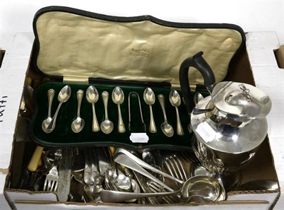 Lot 138 - A set of twelve silver coffee spoons and tongs, Josiah Williams & Co, London 1913; three silver...