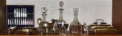 Lot 163 - Various silver plate and EPNS wares, including entree dishes; three toast racks; a set of mother of