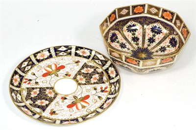 Lot 191 - Two Royal Crown Derby Imari pattern ceramics including an octagonal shaped bowl and a small...