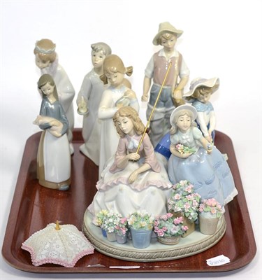 Lot 290 - Seven Lladro figures and a Lladro figure group