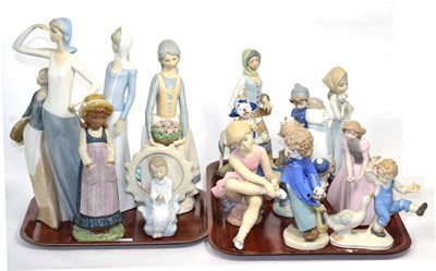Lot 297 - Two trays of Spanish porcelain figures including Nao, Nadal etc