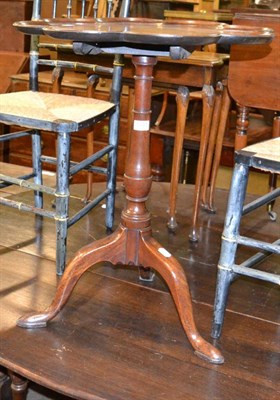 Lot 1241 - A George III style mahogany tripod table