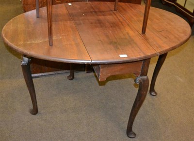 Lot 1305 - An early 19th century mahogany drop leaf gateleg table