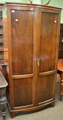 Lot 1200 - A double door wardrobe