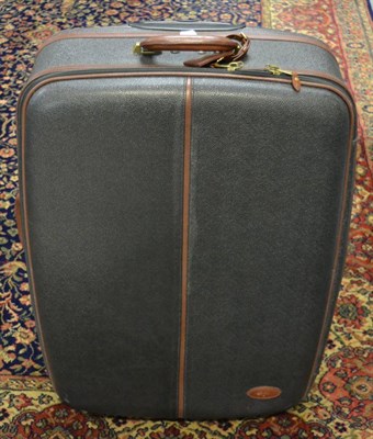 Lot 1313 - Mulberry large black scotchgrain leather hard suitcase/travel case, trimmed in burgundy leather...