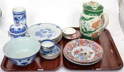 Lot 302 - A quantity of Oriental ceramics comprising; a Chinese blue and white bowl, six clue and white...