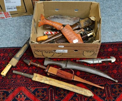 Lot 1024 - Collection of assorted ethnic knives and daggers, etc.