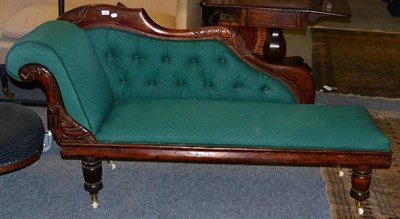 Lot 1097 - A Victorian mahogany chaise