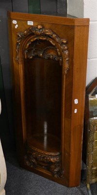 Lot 1161 - A corner alcove