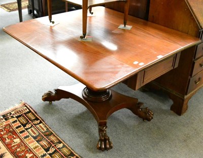 Lot 1257 - A Victorian mahogany table