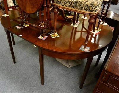 Lot 1276 - A 19th century mahogany D end dining table