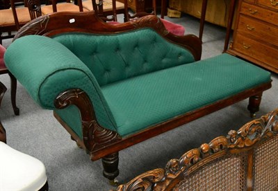 Lot 1296 - A Victorian mahogany chaise