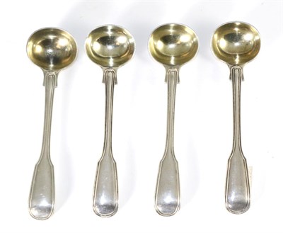 Lot 62 - A set of four Victorian silver fiddle and thread pattern salt spoons, Chawner & Co