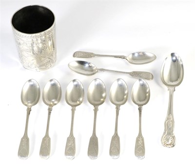 Lot 220 - A set of six Victorian silver fiddle pattern tea spoons, Hilliard & Thomason, Birmingham 1891, with