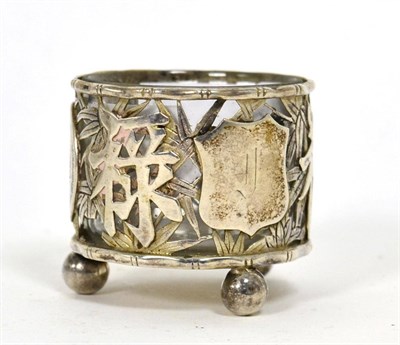 Lot 291 - A Chinese silver salt cellar with glass liner