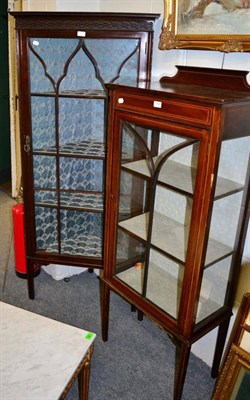 Lot 1189 - An Edwardian display cabinet together with a standing glazed corner display cabinet (2)