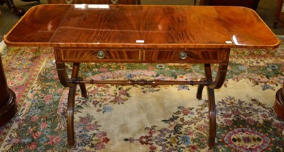 Lot 1238 - A reproduction mahogany and satinwood banded sofa table