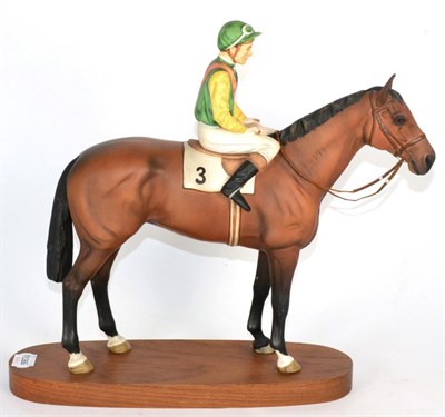 Lot 100 - Beswick Connoisseur Horse Nijinksy - Lester Piggott Up, model No. 2352, bay matt, on wooden plinth