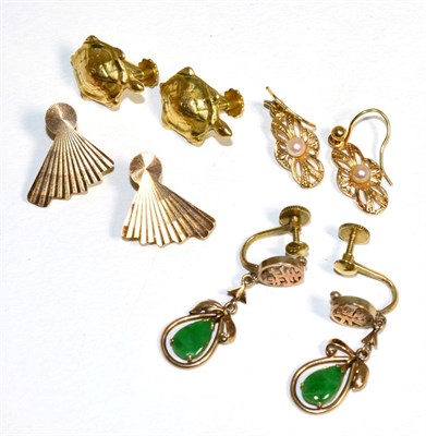 Lot 300 - A pair of turtle earrings, with screw back fittings, stamped '18CT'; a pair of jade drop...