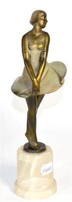 Lot 445 - An Art Deco bronze of a girl