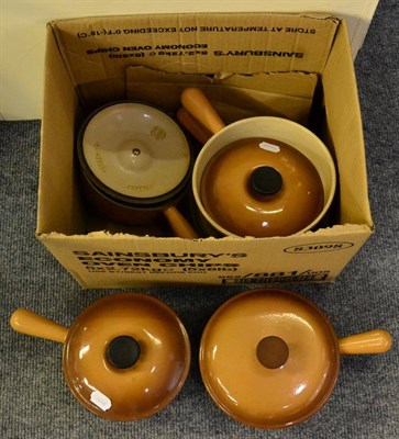 Lot 1085 - Le Creuset pans