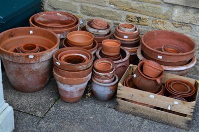 Lot 1168 - A quantity of terracotta garden pots and similar