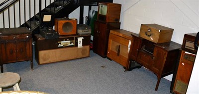 Lot 1181 - A collection of 1930s and later gramophones, radios, radiograms and televisions (12)