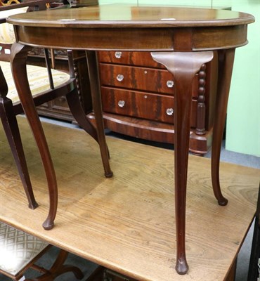 Lot 1321 - A coal purdonium and a reproduction mahogany occasional table