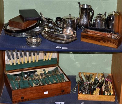 Lot 134 - An oak cased canteen of plated flatware together with a quantity of silver plate including...