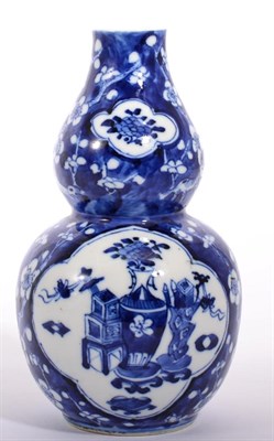 Lot 178 - A Chinese blue and white double gourd vase